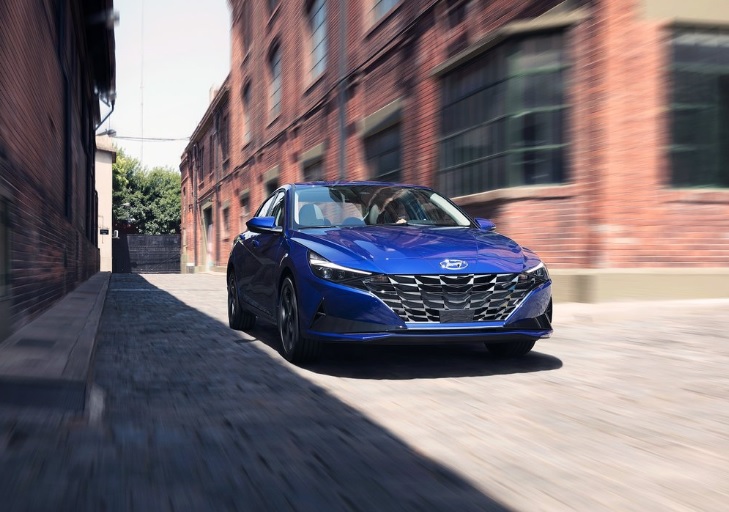 2021 Hyundai Elantra: Özellikleri, Teknolojisi ve Motoru!