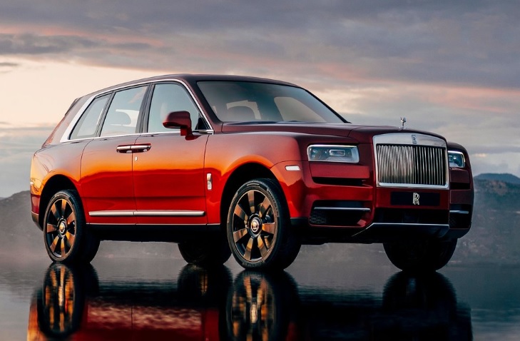 Rolls Royce Cullinan (SUV) Dünya Çapında Büyük Talep Gördü!